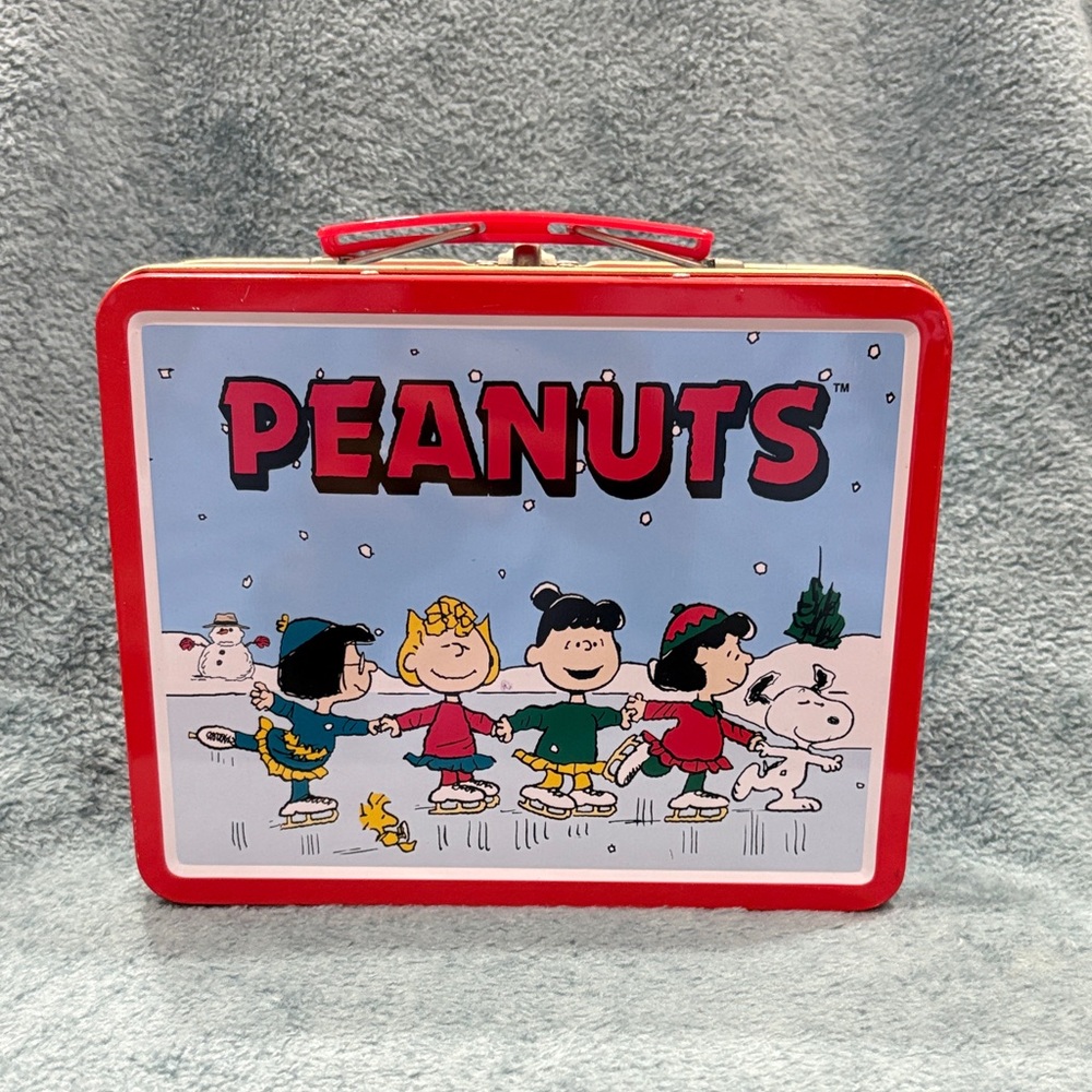 Peanuts Red and Blue Kids Toy Box